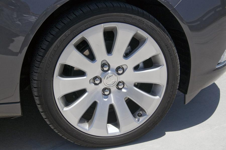  Buick Regal 2011 года  (фото 66 из 77)